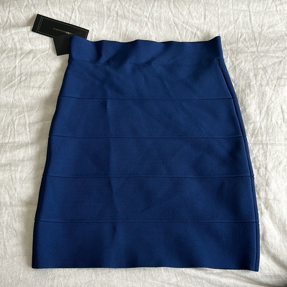 NWT BCBGMaxAzria Blue Bandage Simone Skirt Size S - Picture 4 of 6